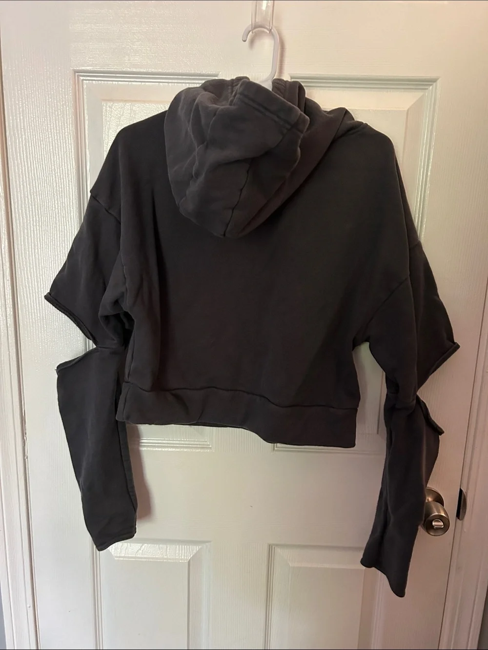 ALO Yoga Black Cropped Hooded Sweatshirt with Cutout Sleeves